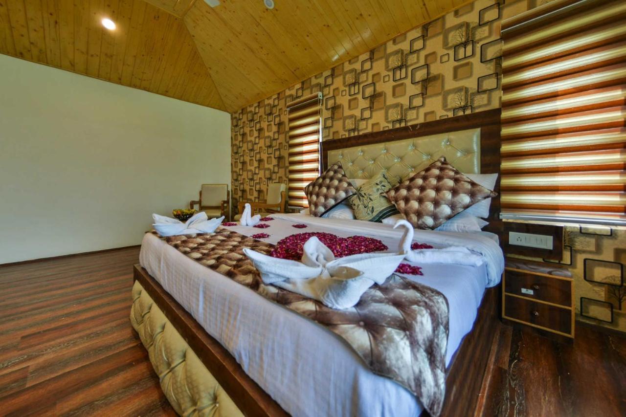 Hotel Pearl Continental 3*