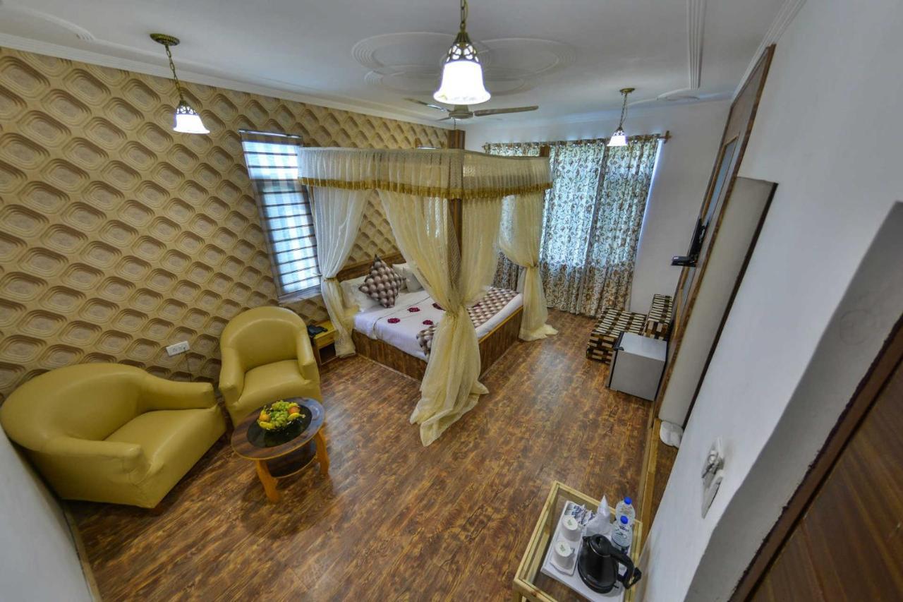 Hotel Pearl Continental