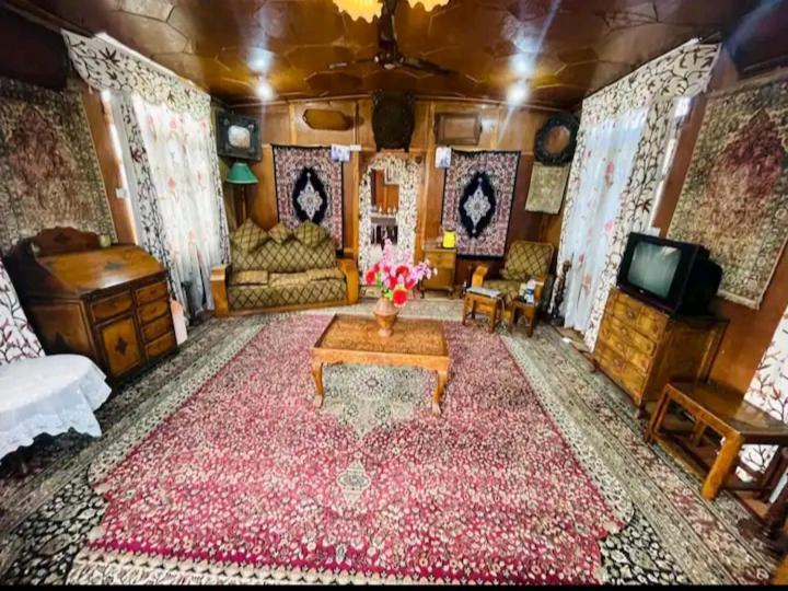 Hotel Green Heritage Group Of Houseboats 4*