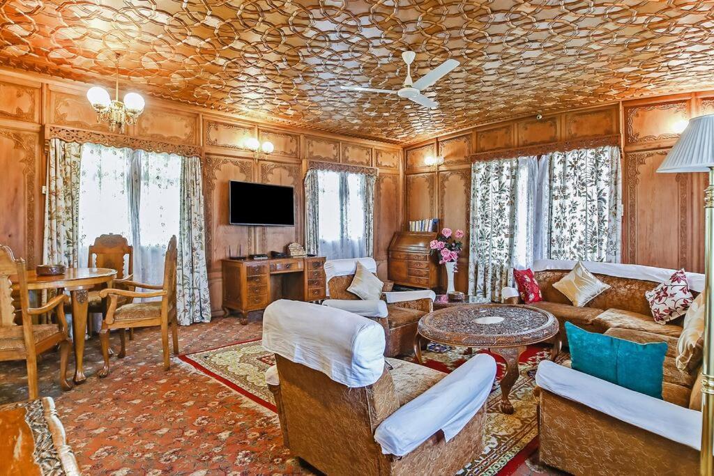 Hotel Green Heritage Group Of Houseboats