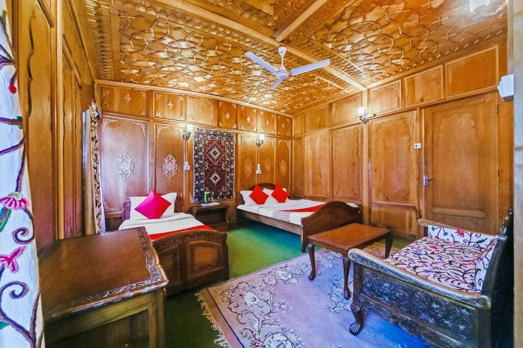 Green Heritage Group Of Houseboats Hotel Srinagar (Jammu and Kashmir)