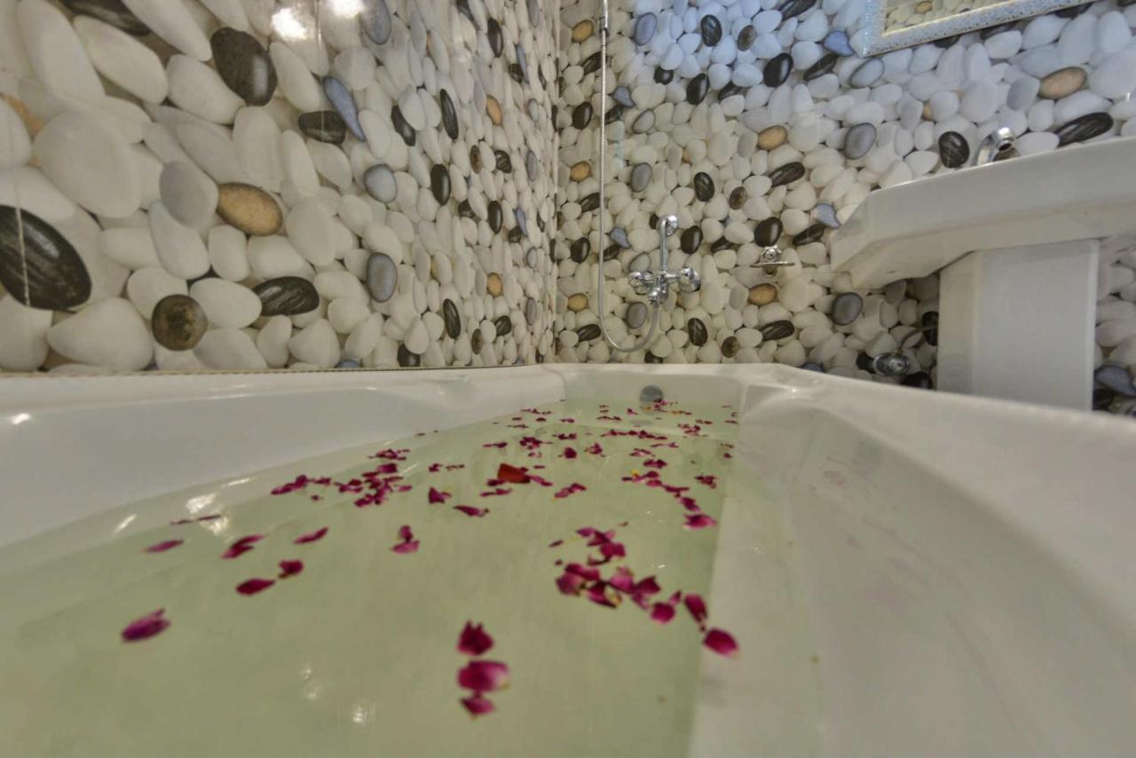 Pearl Continental 3* Srinagar (Jammu and Kashmir)