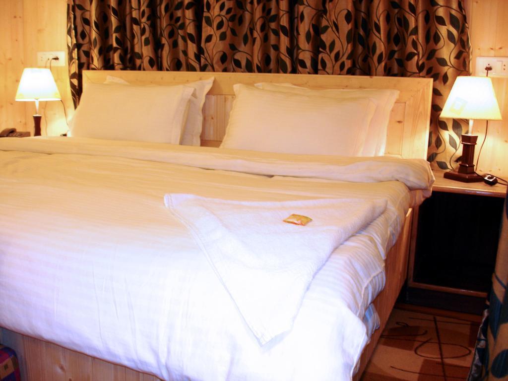 Bed & Breakfast Ikraam Bed & Breakfast Srinagar (Jammu and Kashmir)