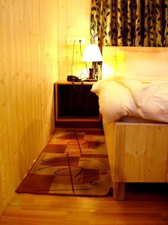 Ikraam Bed & Breakfast Srinagar (Jammu and Kashmir)