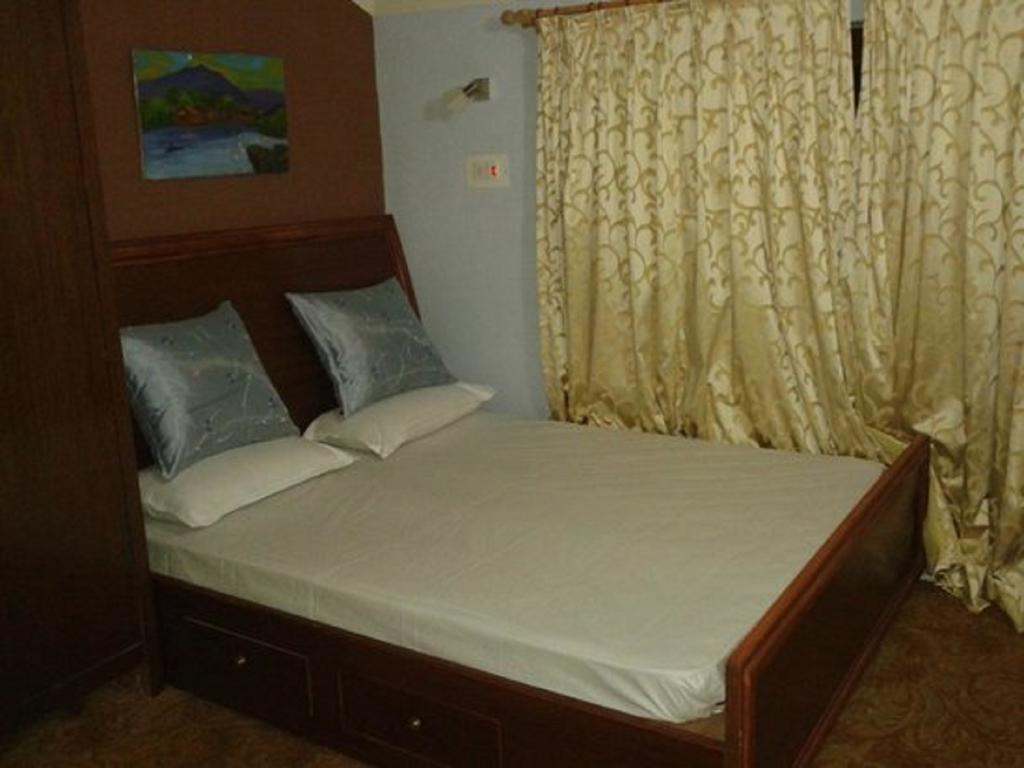 Guest house Jeelani *