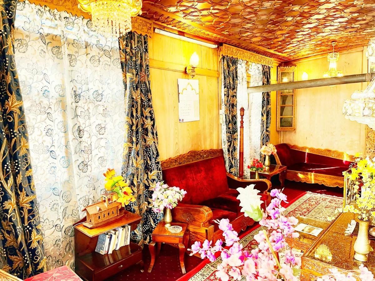 Lake Victoria Houseboats Srinagar (Jammu and Kashmir)