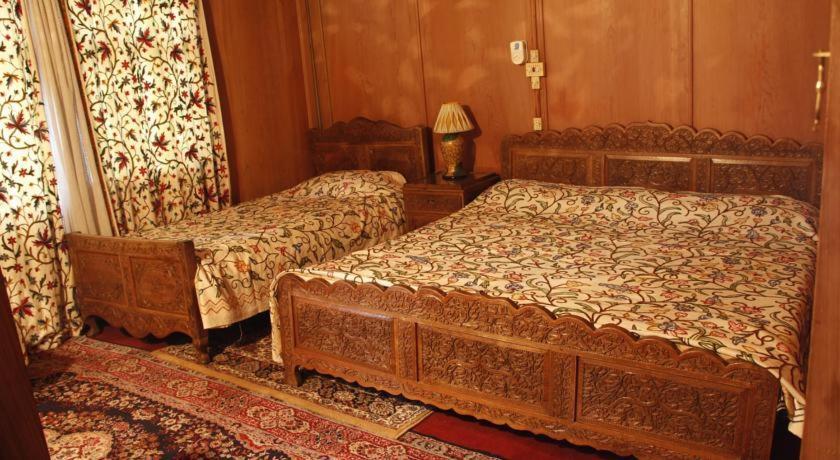 Houseboat Star Of India Srinagar (Jammu and Kashmir)