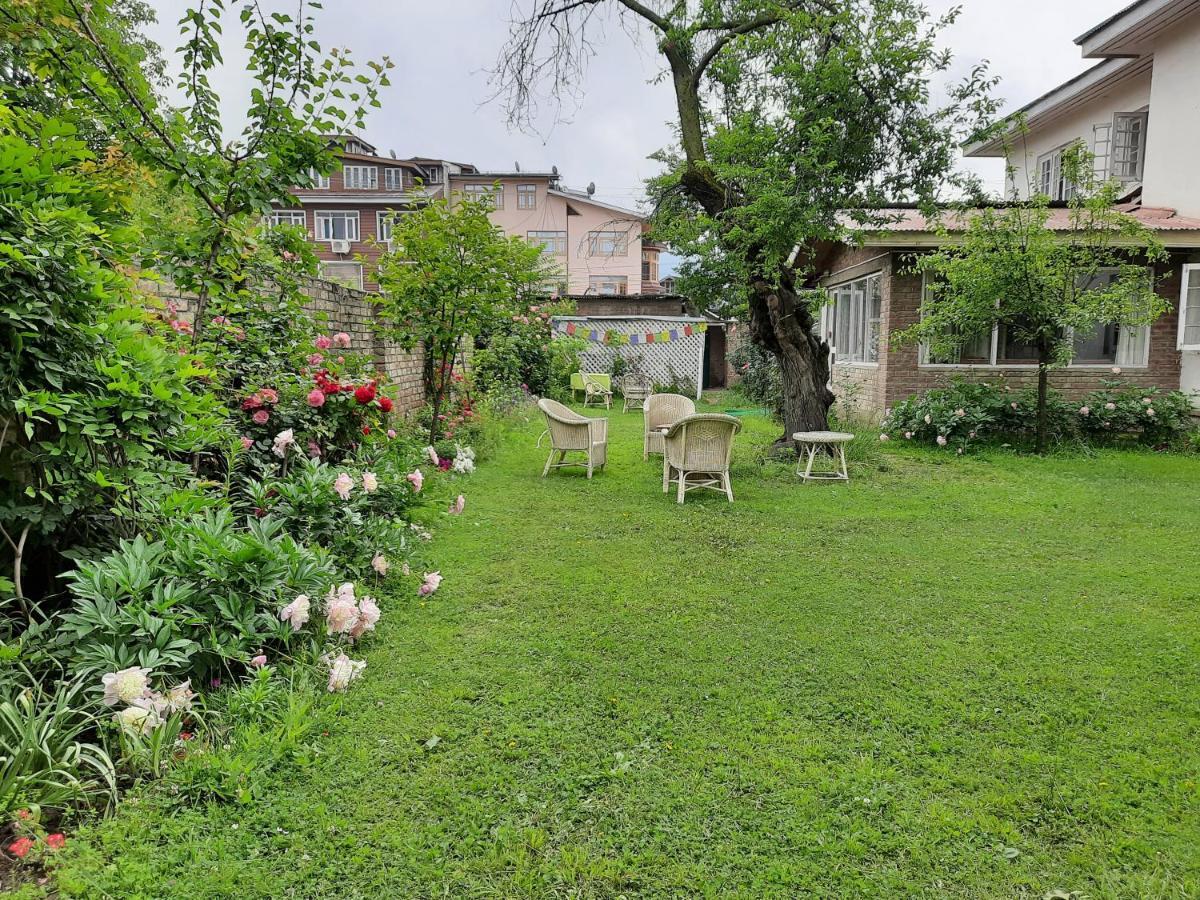 The Bungalow Homestay Srinagar (Jammu and Kashmir)