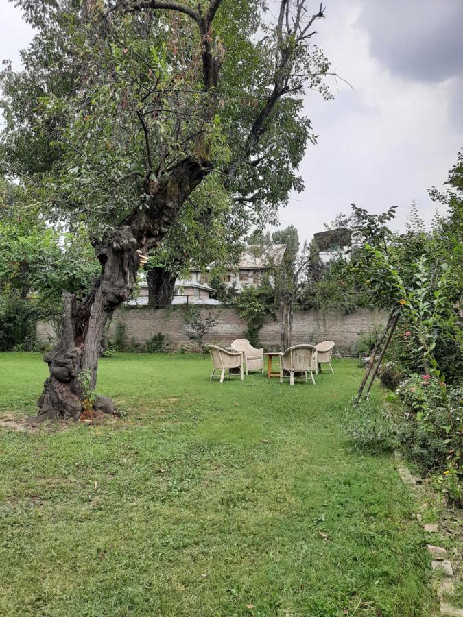 The Bungalow Srinagar (Jammu and Kashmir)