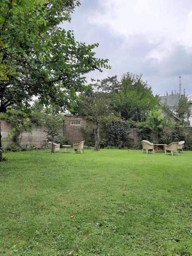 The Bungalow Srinagar (Jammu and Kashmir)
