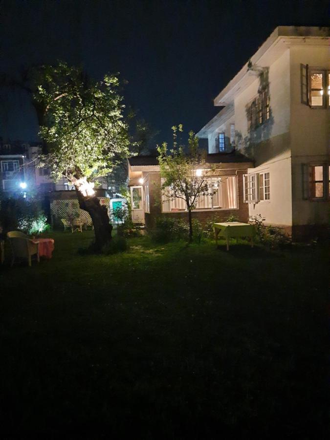 Homestay The Bungalow *