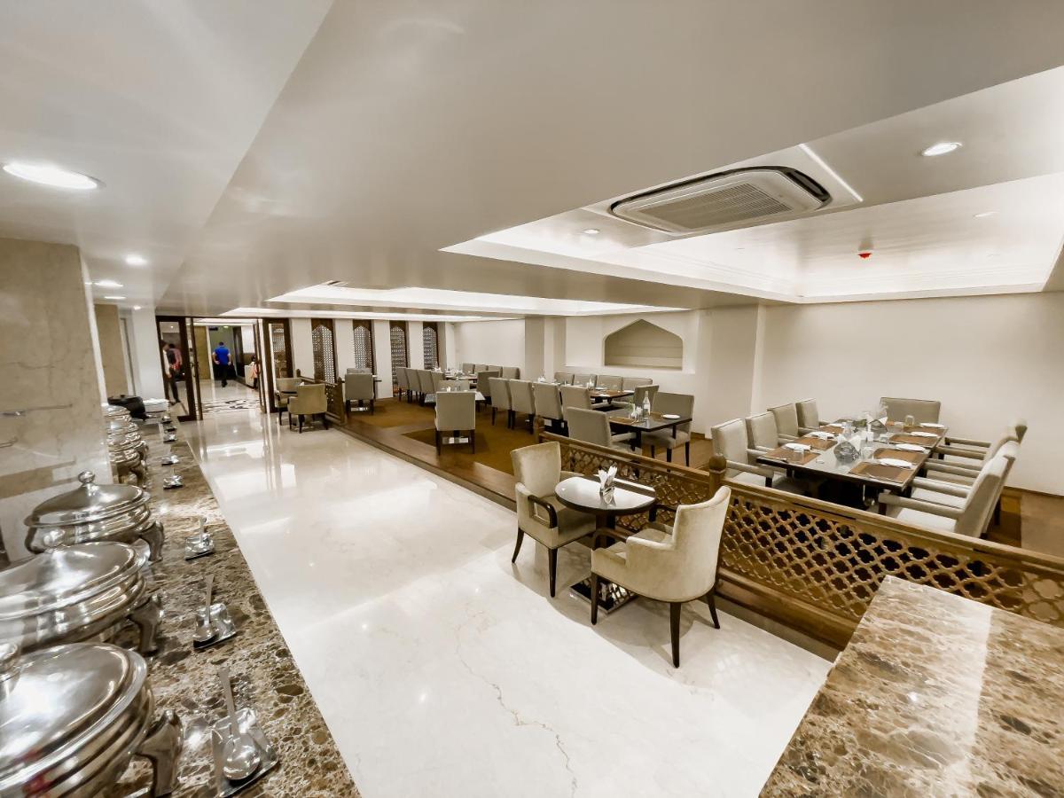 Hotel Paisley Palace Srinagar (Jammu and Kashmir)