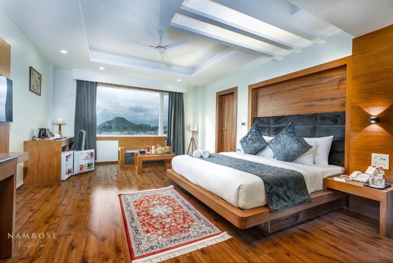 Namrose Resorts And 4* Srinagar (Jammu and Kashmir)