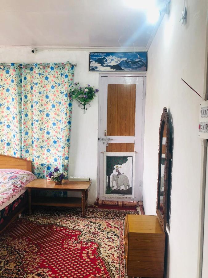 New World Homestay *