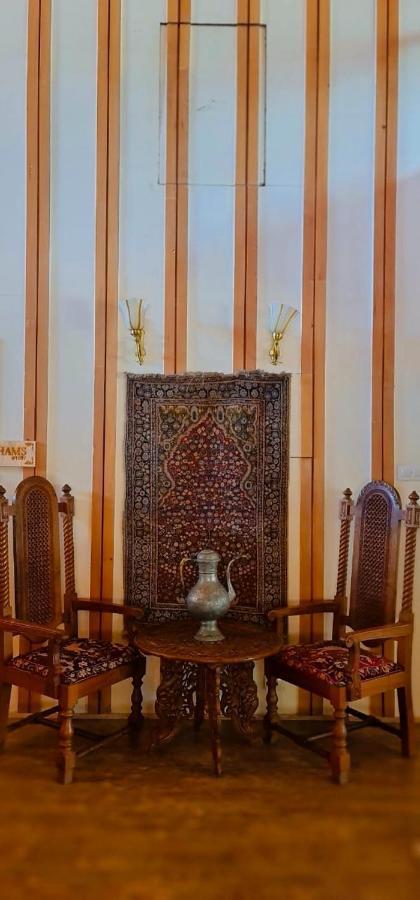Maqam Bed & Breakfast Srinagar (Jammu and Kashmir)