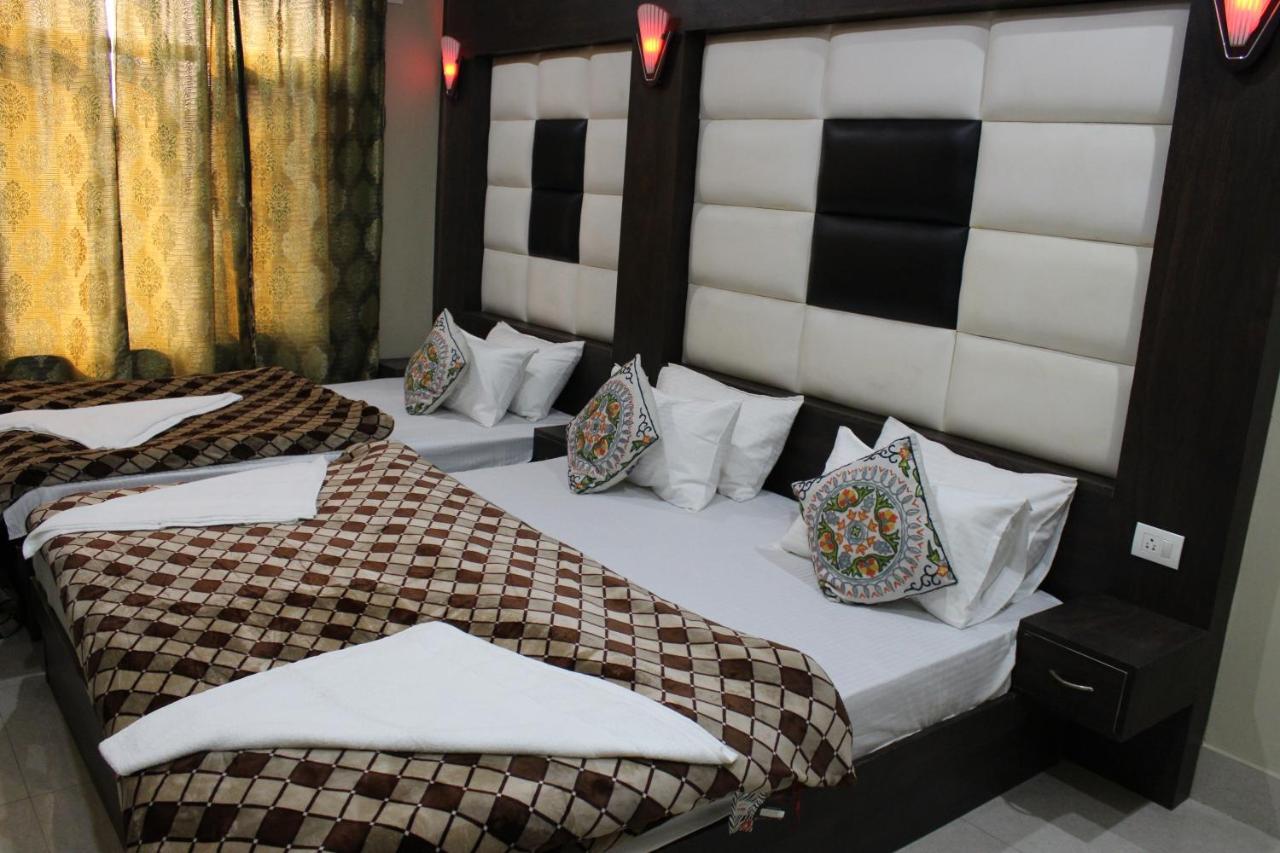 Samar Hotel Srinagar (Jammu and Kashmir)