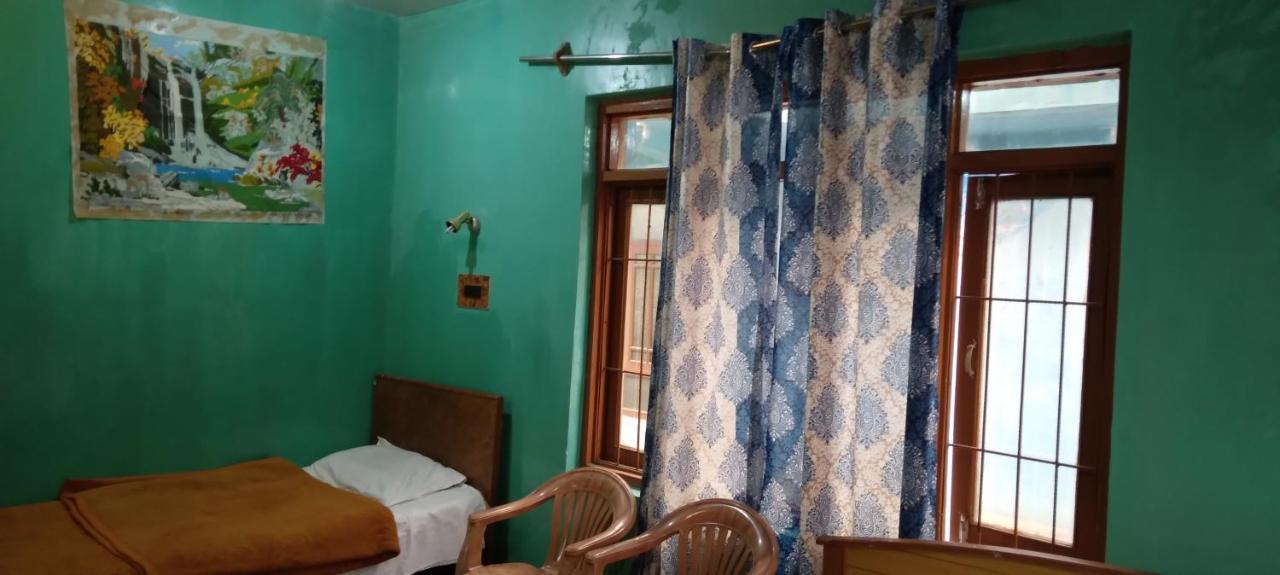 Guest house Queen Palace *