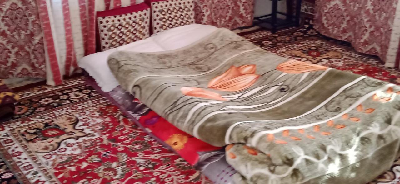 Mir Manzil Bed & Breakfast