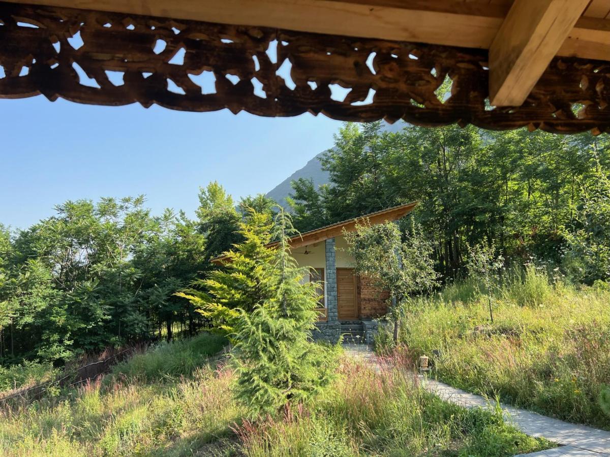 Qayaam Gah Resort Srinagar (Jammu and Kashmir)