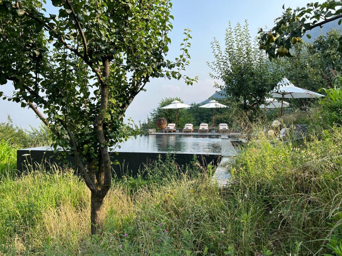 Qayaam Gah Resort Srinagar (Jammu and Kashmir)