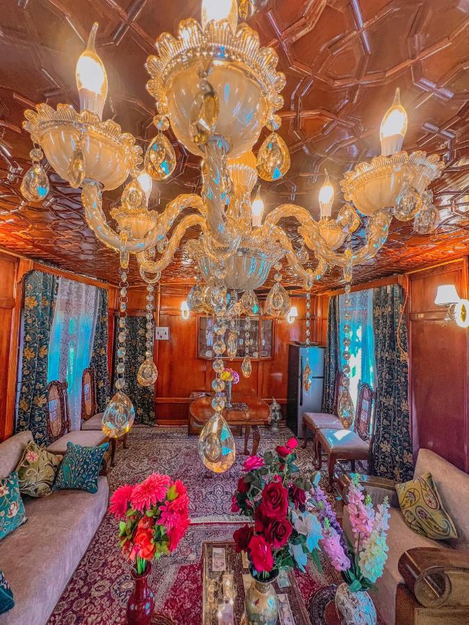 Heaven Breeze Group Of Houseboats 3*