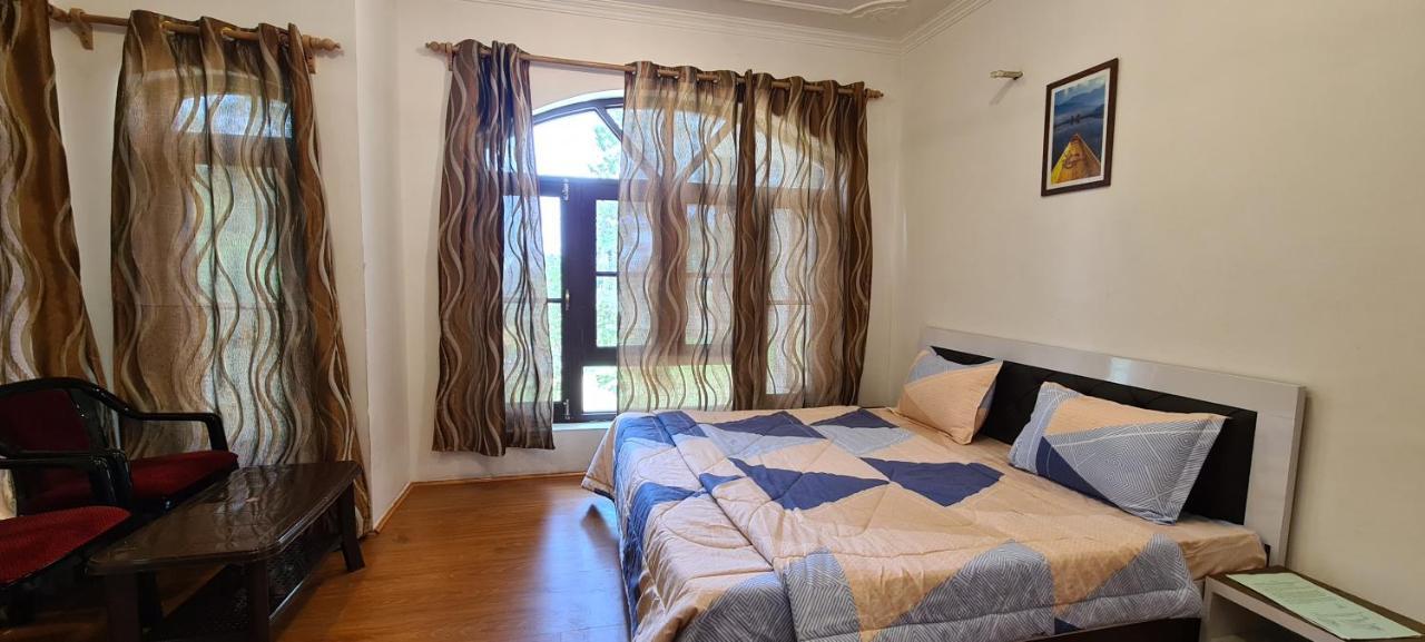 Royal Mansion Guest house *