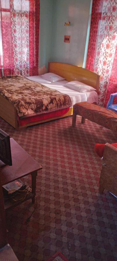 Guest house Queen Palace Srinagar (Jammu and Kashmir)
