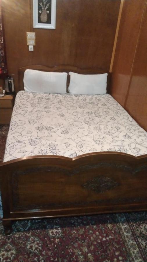 Bed & Breakfast Houseboat Star Of India 3*