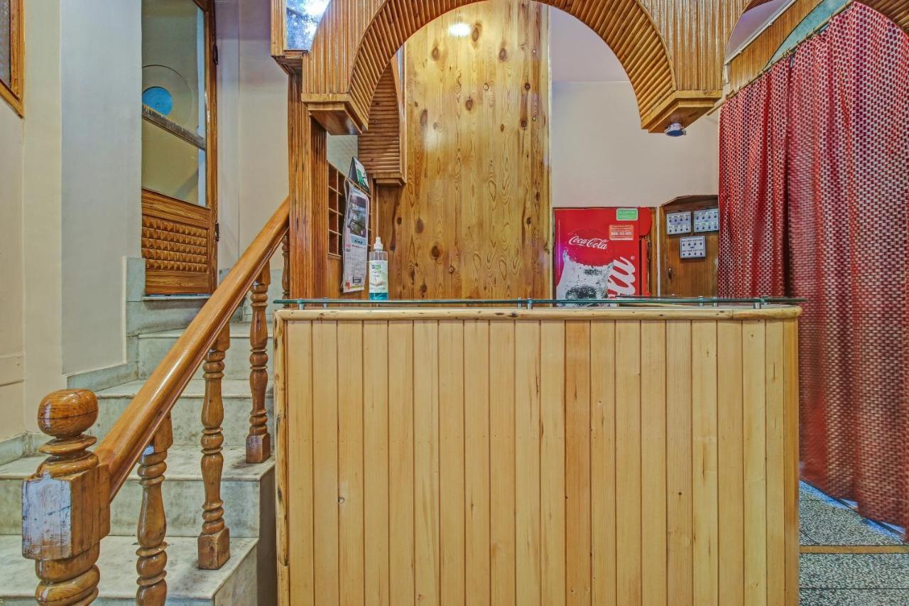 Oyo 82305 Ruby And Restaurant Hotel Srinagar (Jammu and Kashmir)