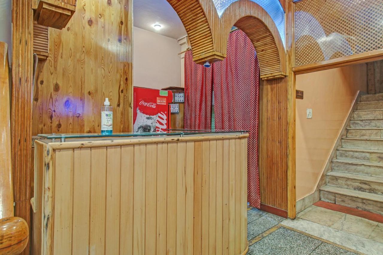 Oyo 82305 Ruby And Restaurant Hotel 3*