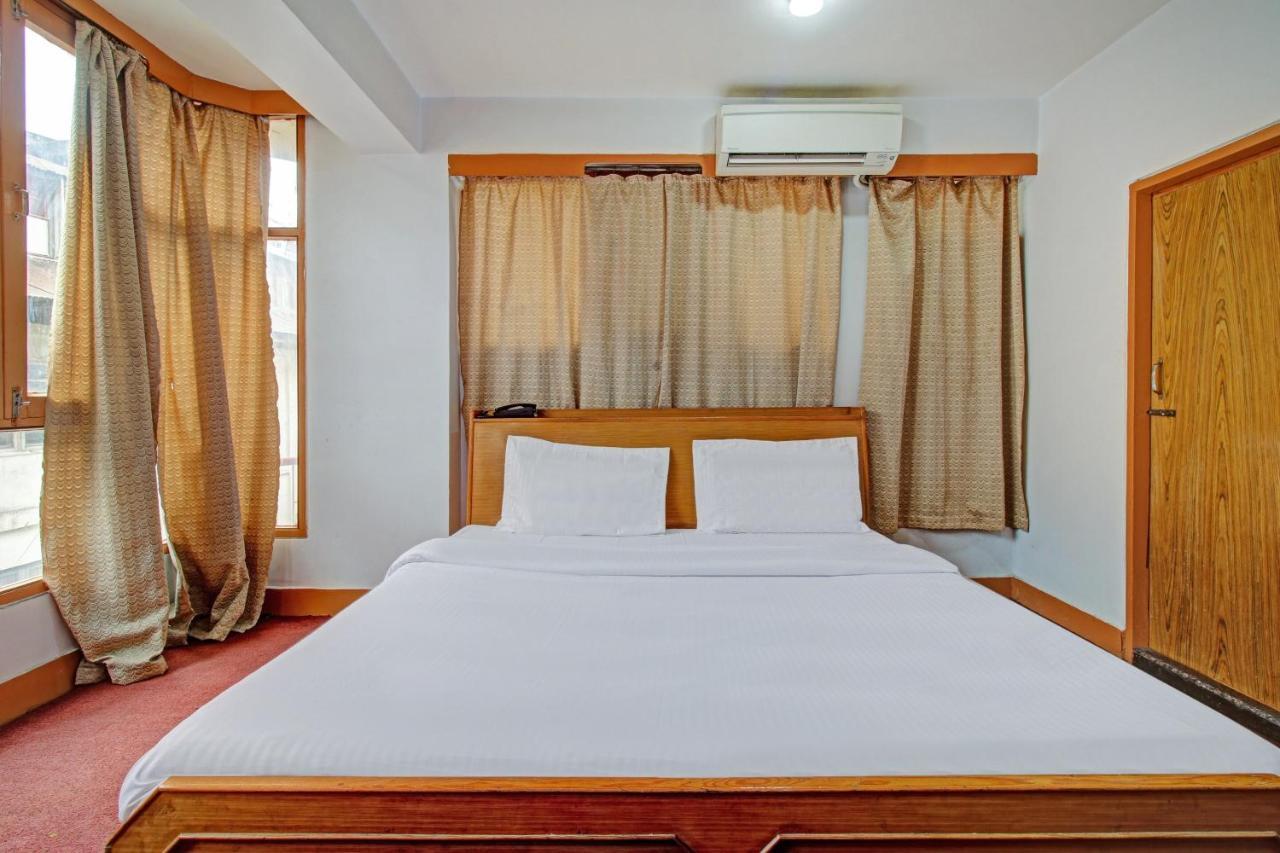 Oyo 82305 Ruby And Restaurant Hotel Srinagar (Jammu and Kashmir)