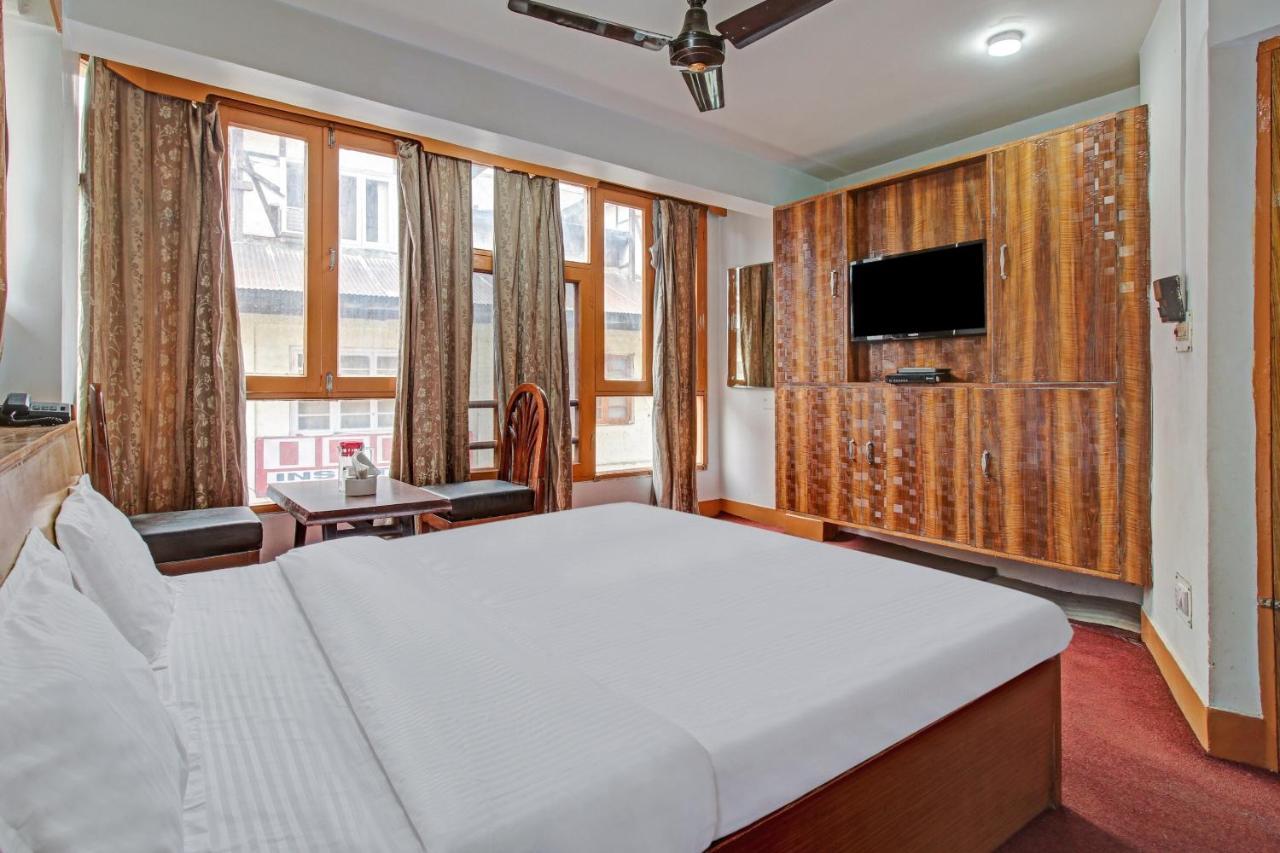 Hotel Oyo 82305 Ruby And Restaurant 3*