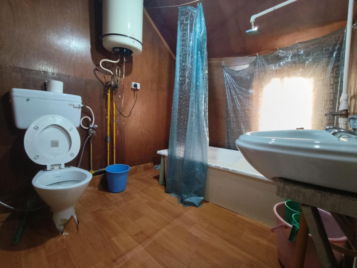 Botel Houseboat New Suzan 4*