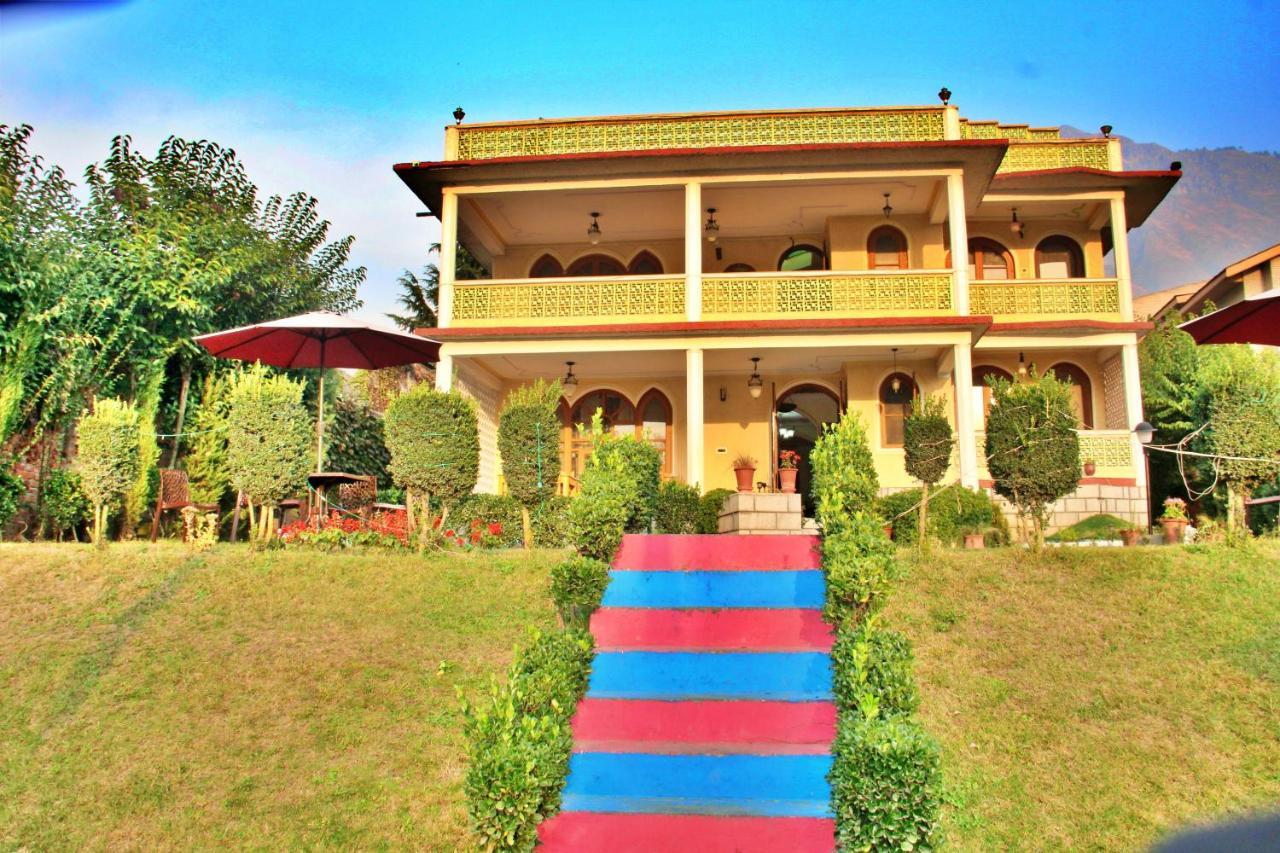 Hotel Lamzy Pari Mahal *