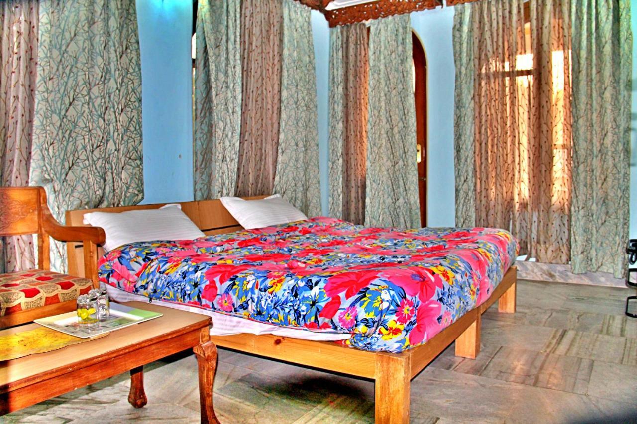 Hotel Lamzy Pari Mahal Srinagar (Jammu and Kashmir)