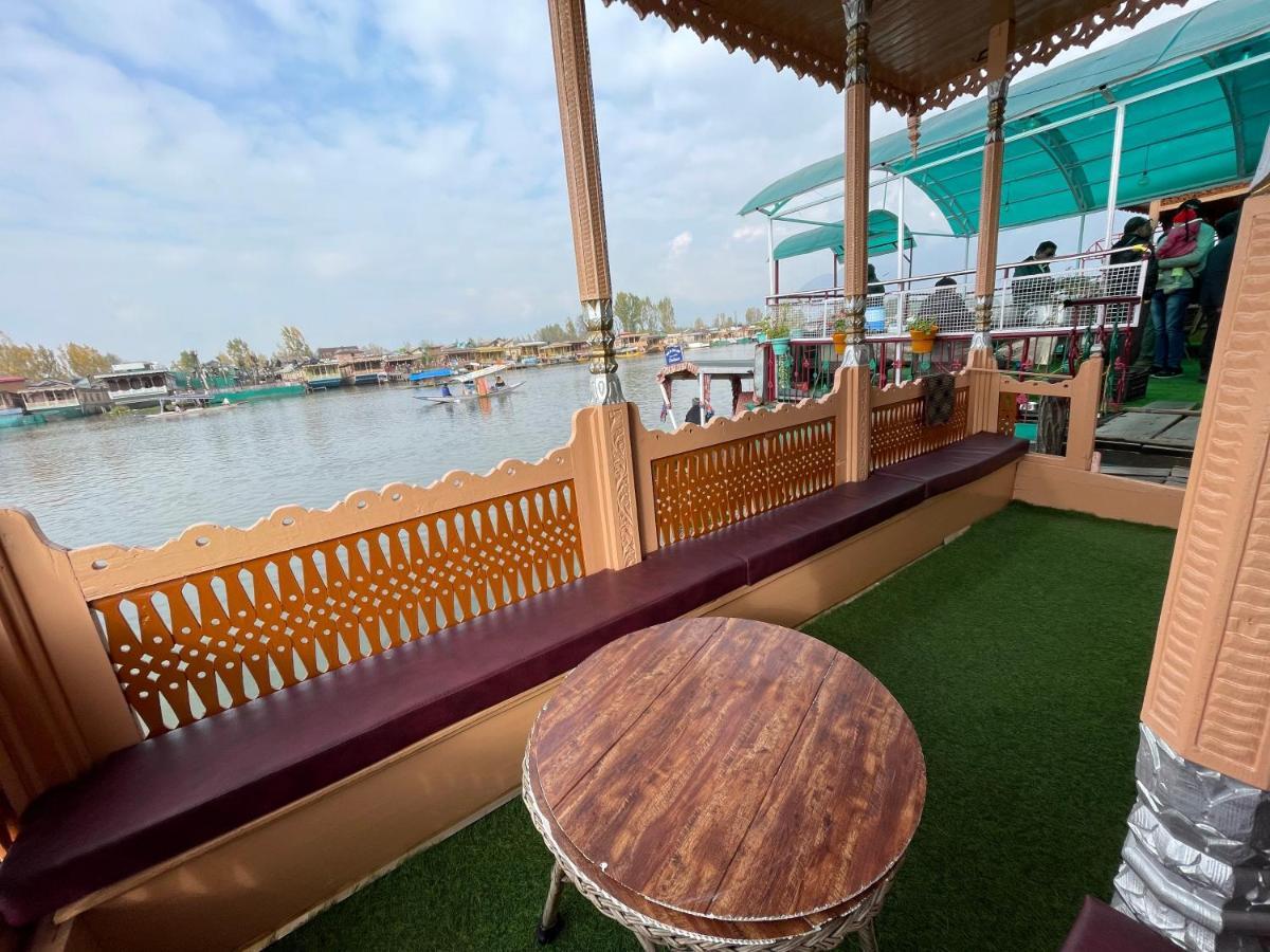 The Heritage Safina Group Of Houseboats 4* Srinagar (Jammu and Kashmir)
