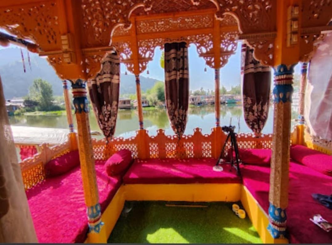 Houseboat Moon Of Kashmir