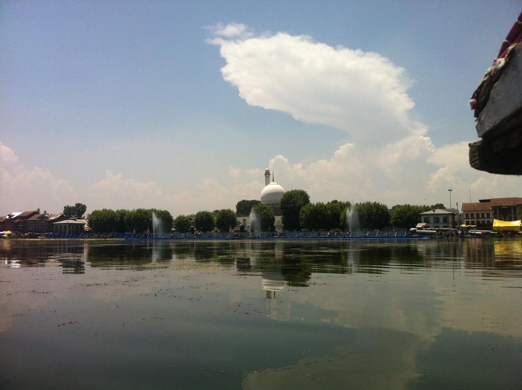 Botel Houseboat Holiday