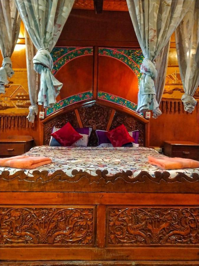 The Heritage Safina Group Of Houseboats