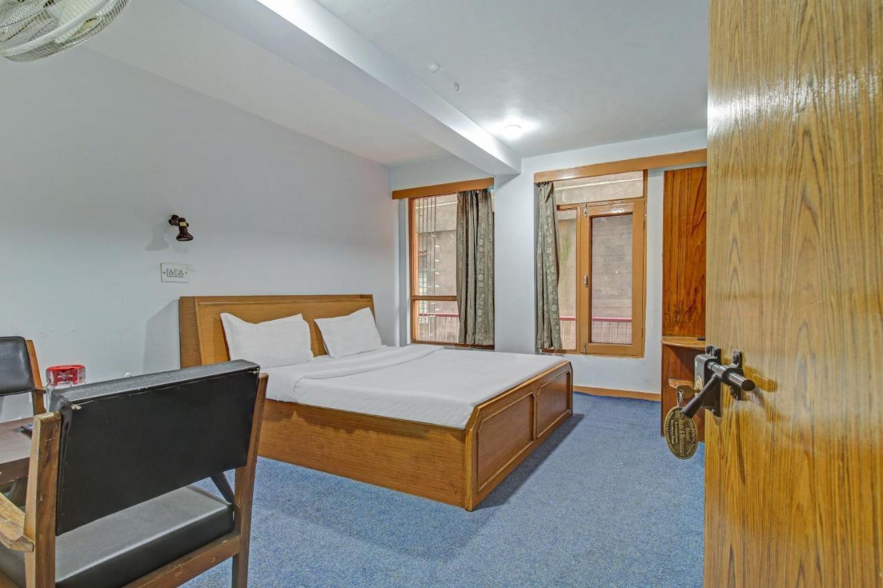 Hotel Oyo 82305 Ruby And Restaurant 3*