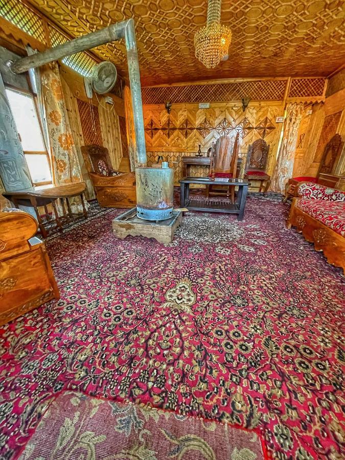 Botel The Heritage Safina Group Of Houseboats Srinagar (Jammu and Kashmir)