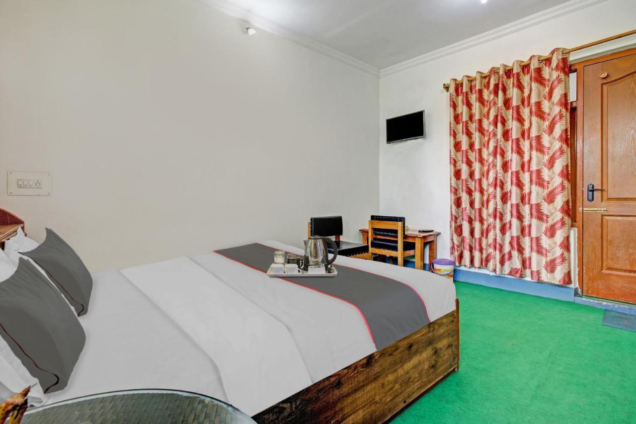 Super Oyo Capital O 91600 The Village Classic And Restaurant Hotel 3*