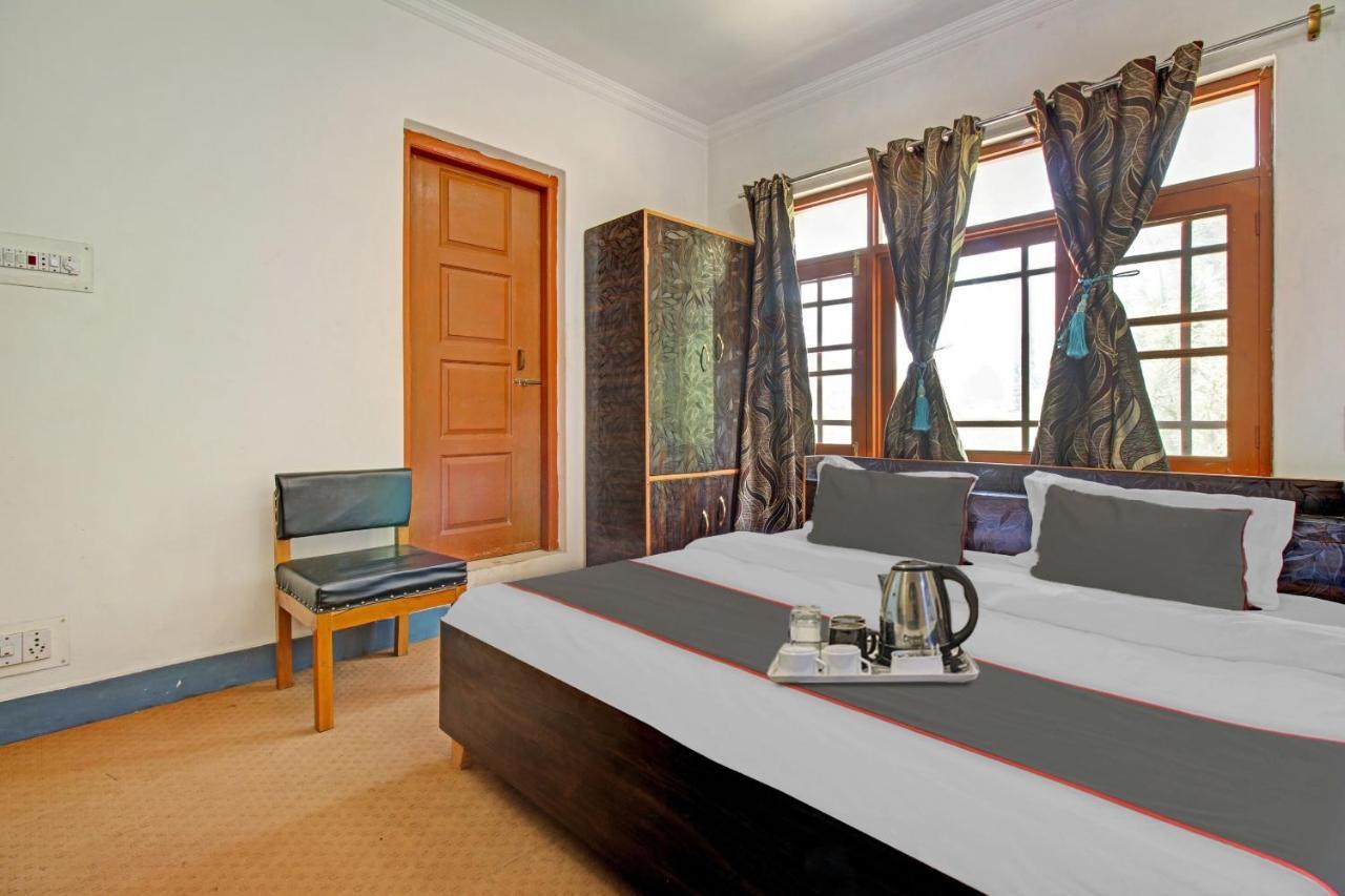 Super Oyo Capital O 91600 The Village Classic And Restaurant Hotel 3*