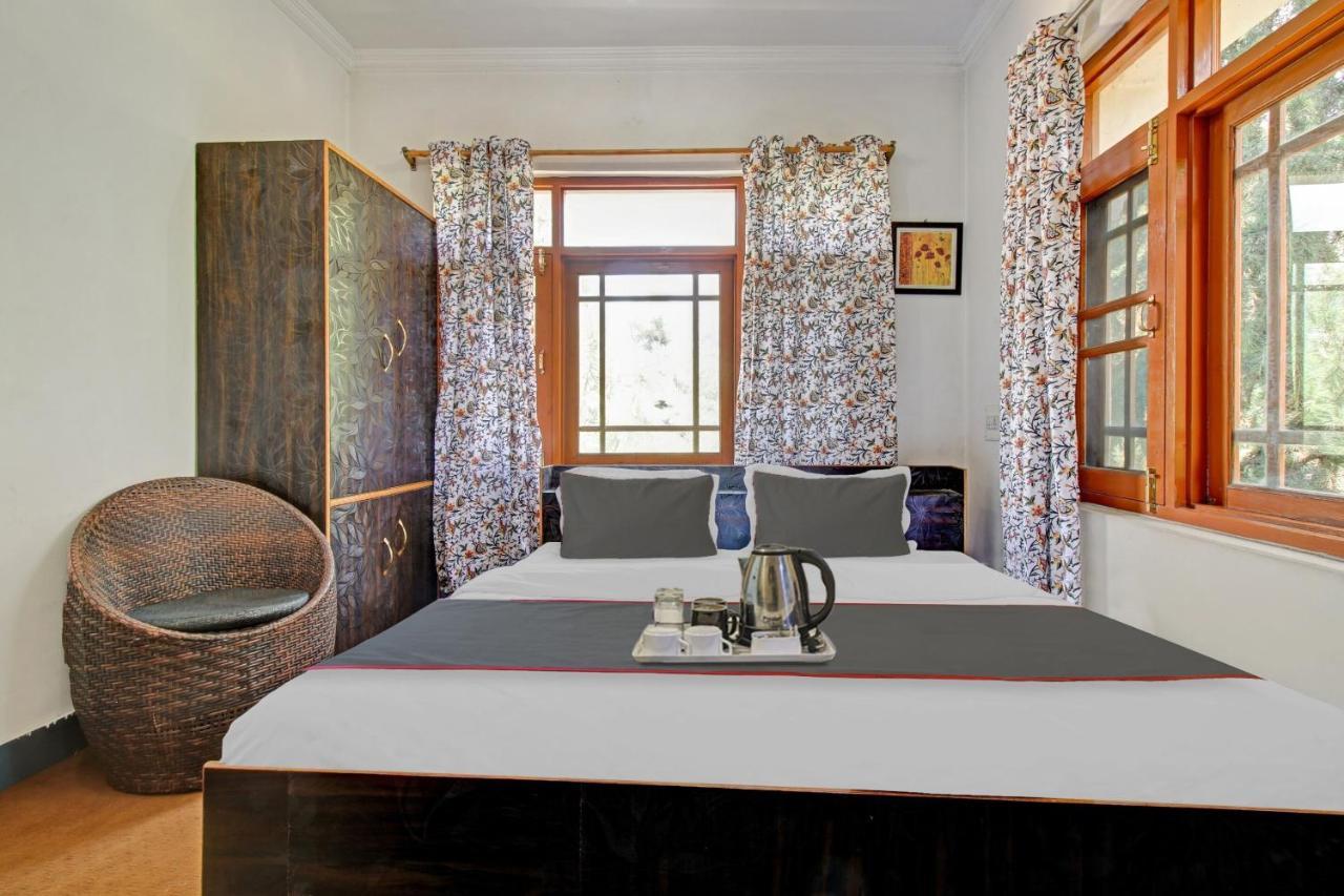Hotel Super Oyo Capital O 91600 The Village Classic And Restaurant 3*