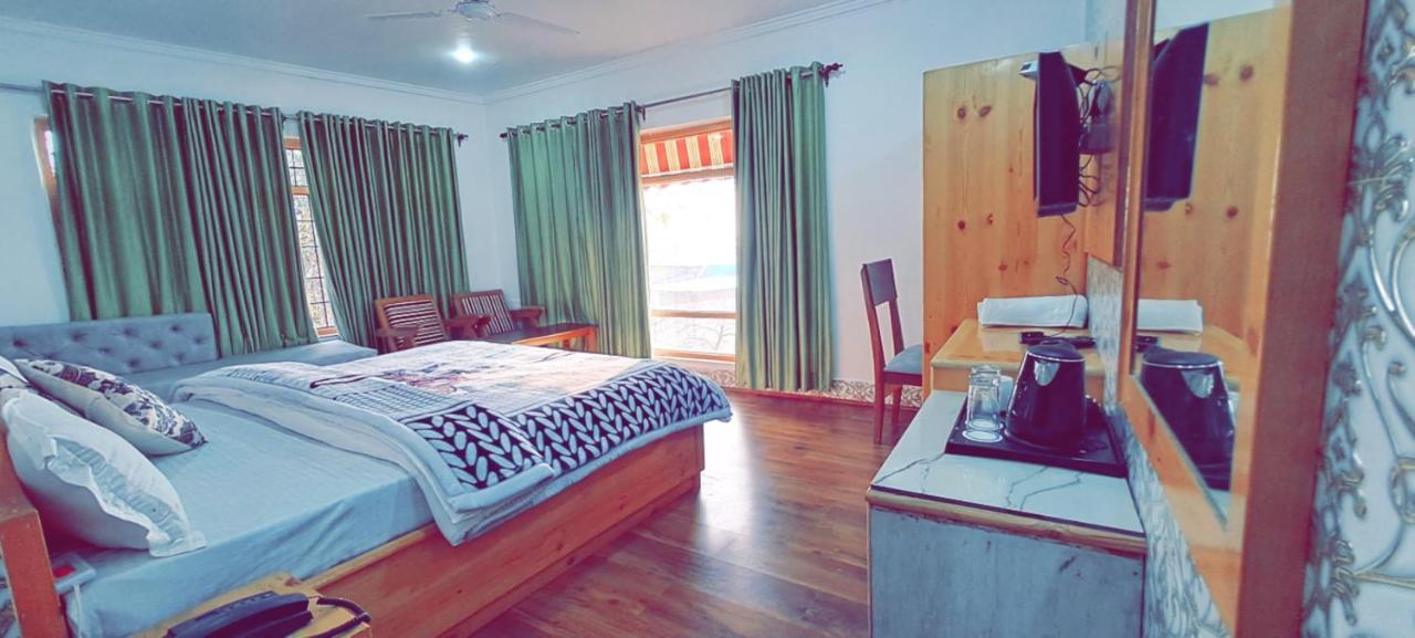 Hotel Mehtab 4*