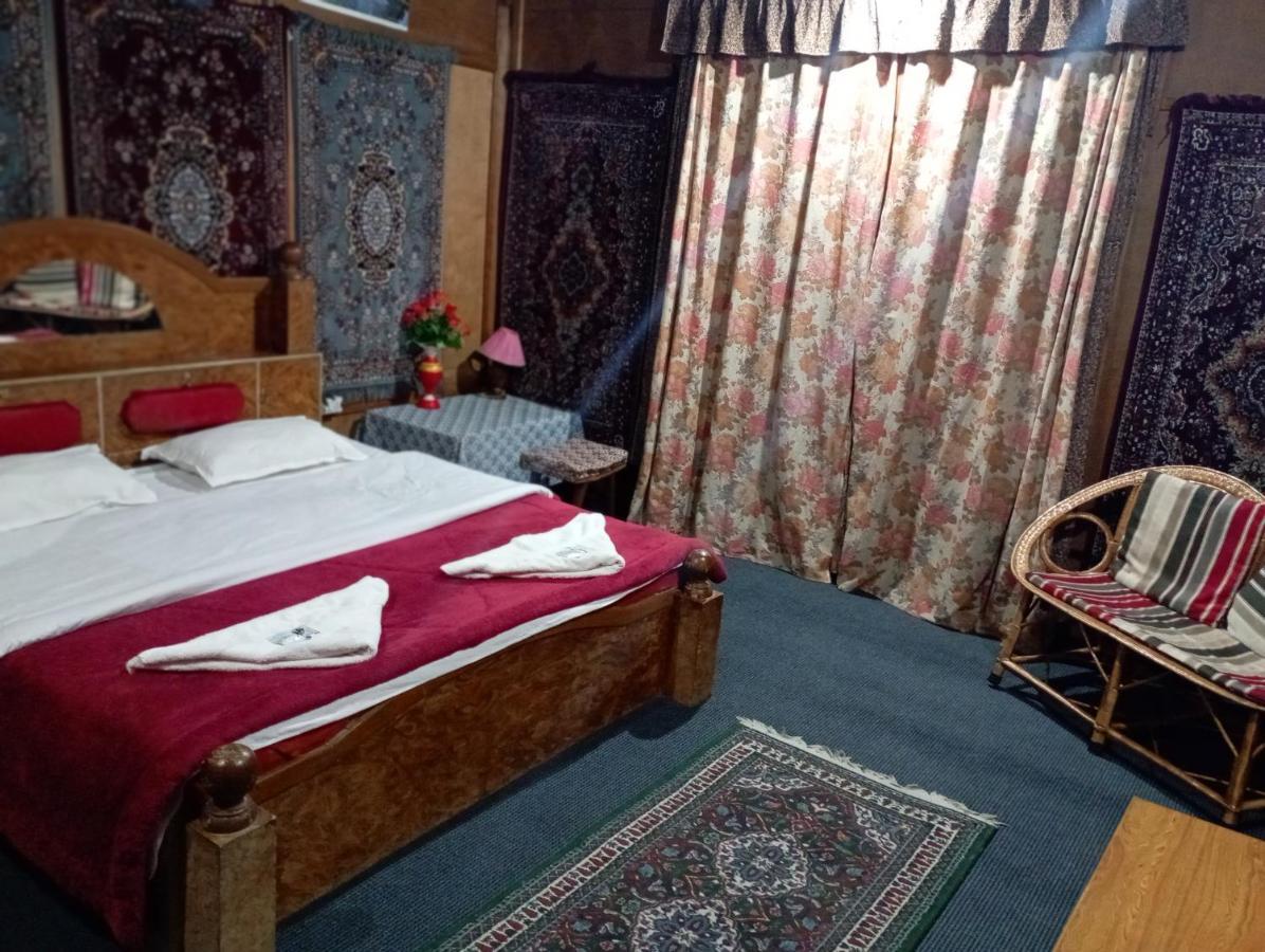 Green Heritage Group Of Houseboats Hotel Srinagar (Jammu and Kashmir)