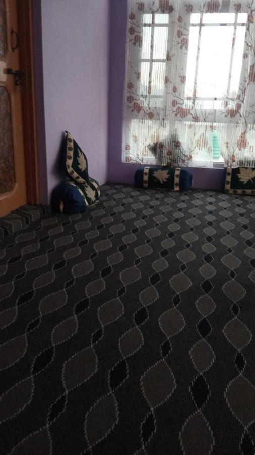 Oyo Yasmeena Apartment *