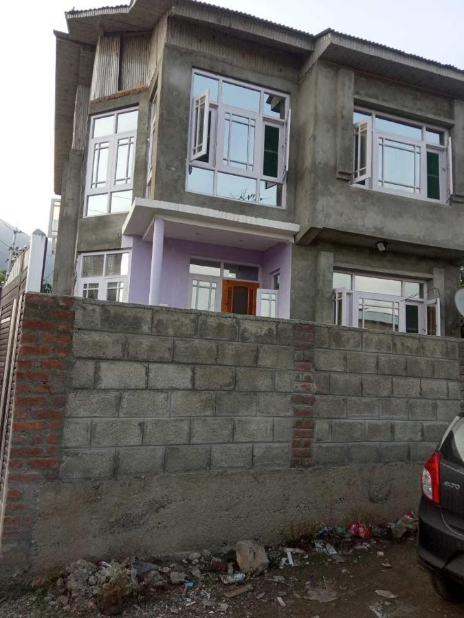 Oyo Yasmeena Apartment *