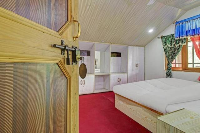 New Heaven Canal Guest house