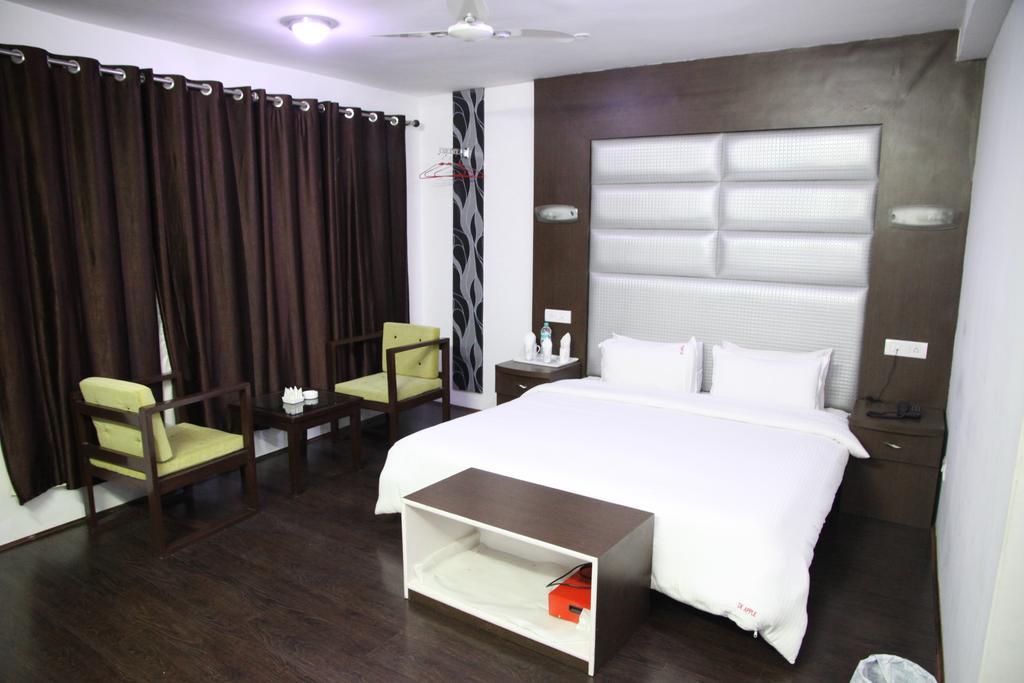 Hotel De Apple 3*
